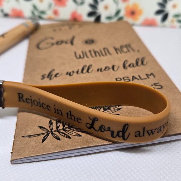 NEW INSPIRATIONAL FAITH CANVAS POUCH, NOTEPAD, PEN, BOOKMARK & KEYCHAIN GIFT SET - Picture 4 of 10